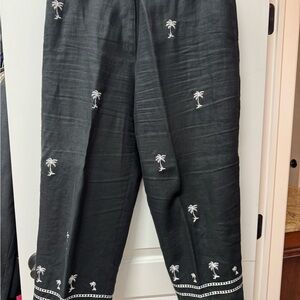 Paraphrase Black Palm Embroidered Capris
